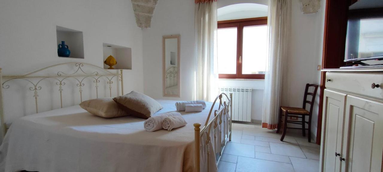 Le Bianche Suites Остуни Екстериор снимка