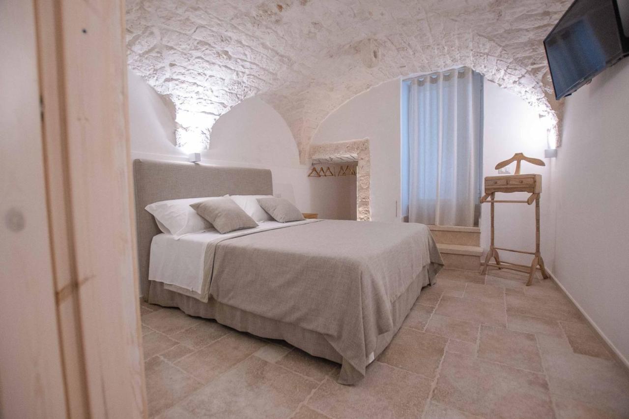 Le Bianche Suites Остуни Екстериор снимка