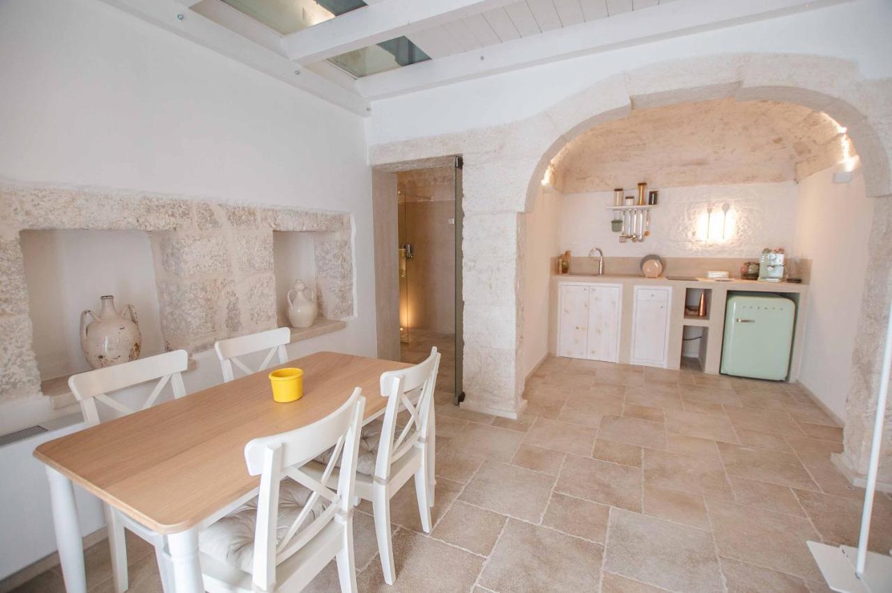 Le Bianche Suites Остуни Екстериор снимка