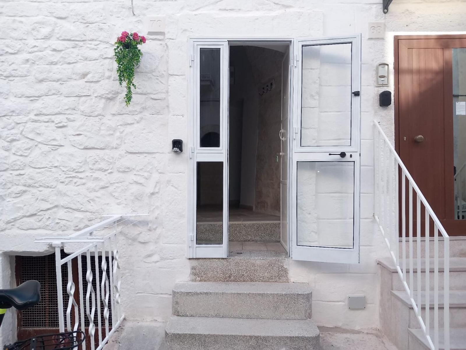 Le Bianche Suites Остуни Екстериор снимка