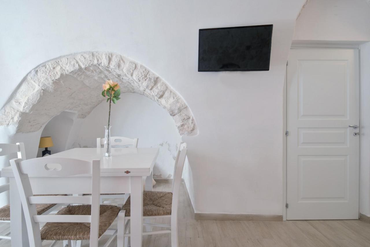 Le Bianche Suites Остуни Екстериор снимка